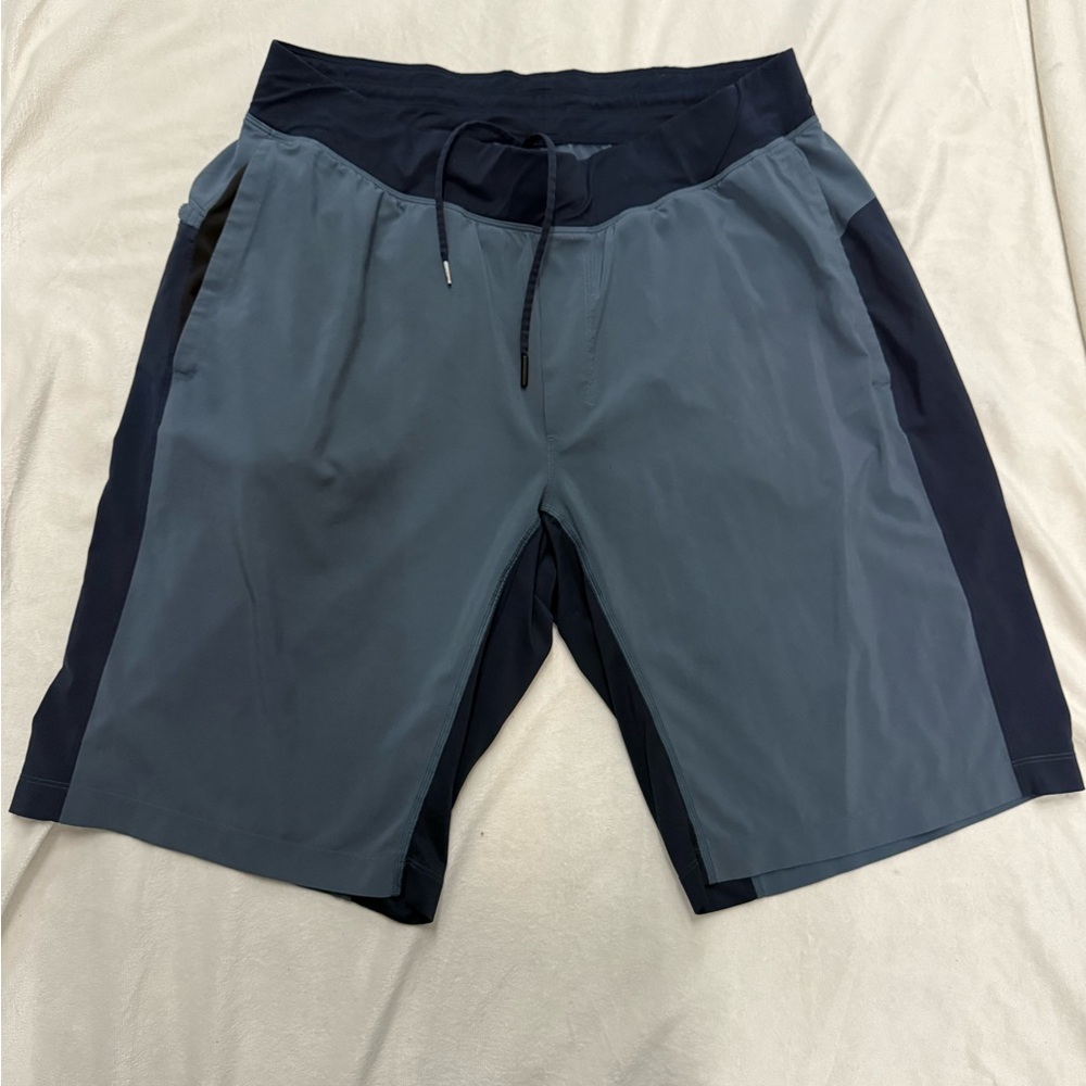 Lululemom Men's  Athletic Shorts